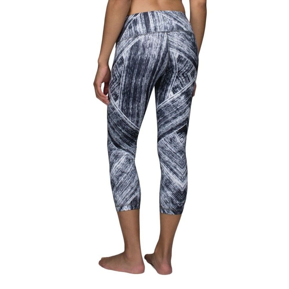 Lululemon Wunder Under Crop Brush Stroke Black White Size 6